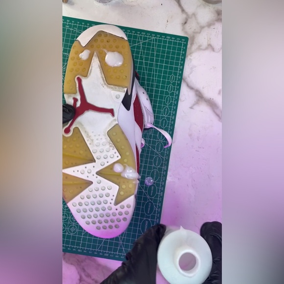 8oz Sole Sauce for Nike/Jordans Etc– Icy Sole Cleaner & Restorer - Picture 10 of 10